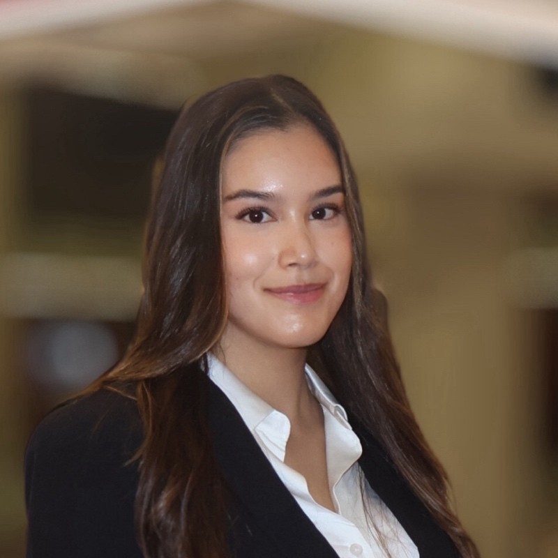 Nicole Contreras Headshot